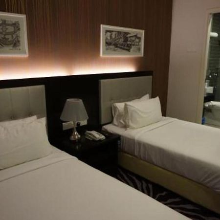 The Grand Campbell Hotel Куала Лумпур Екстериор снимка