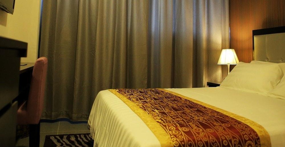The Grand Campbell Hotel Куала Лумпур Екстериор снимка