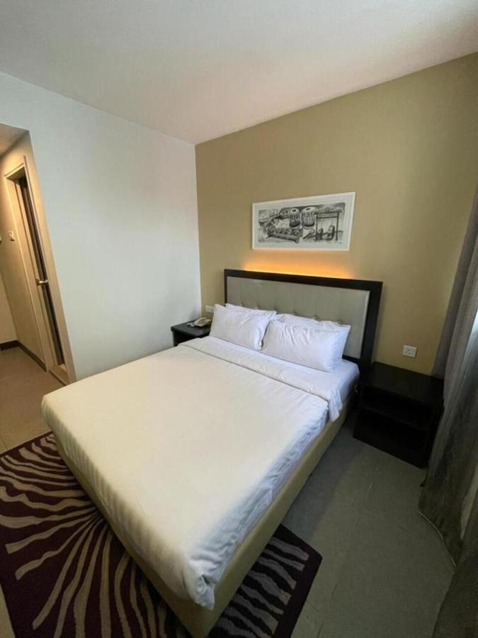 The Grand Campbell Hotel Куала Лумпур Екстериор снимка