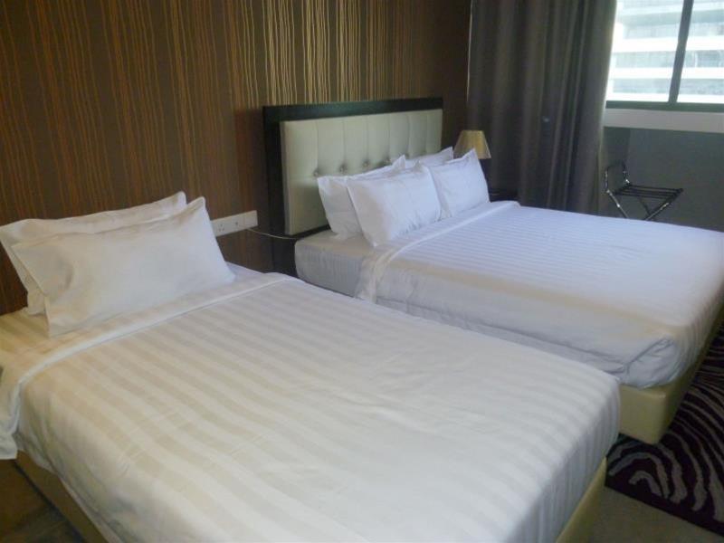 The Grand Campbell Hotel Куала Лумпур Екстериор снимка