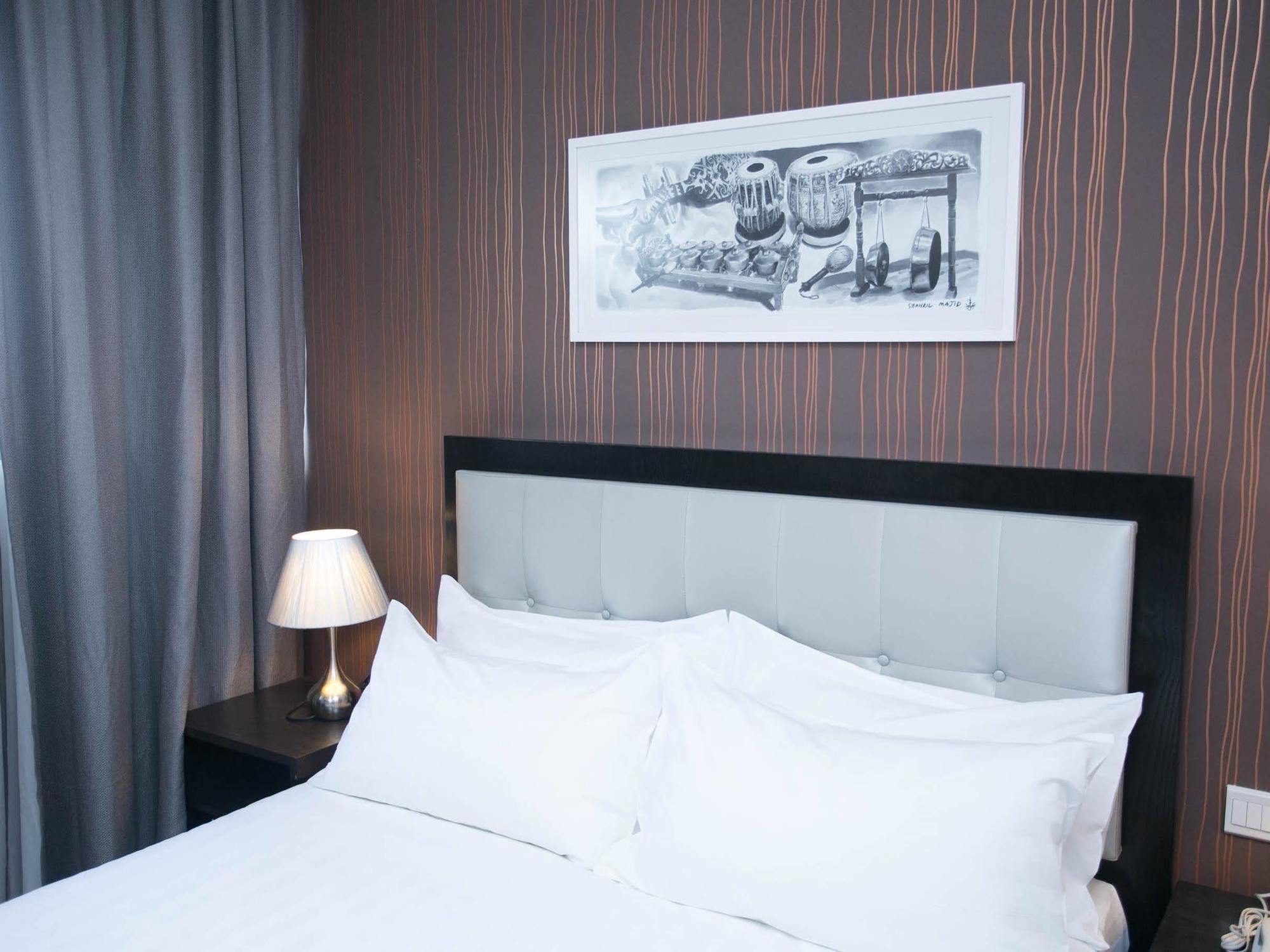 The Grand Campbell Hotel Куала Лумпур Екстериор снимка