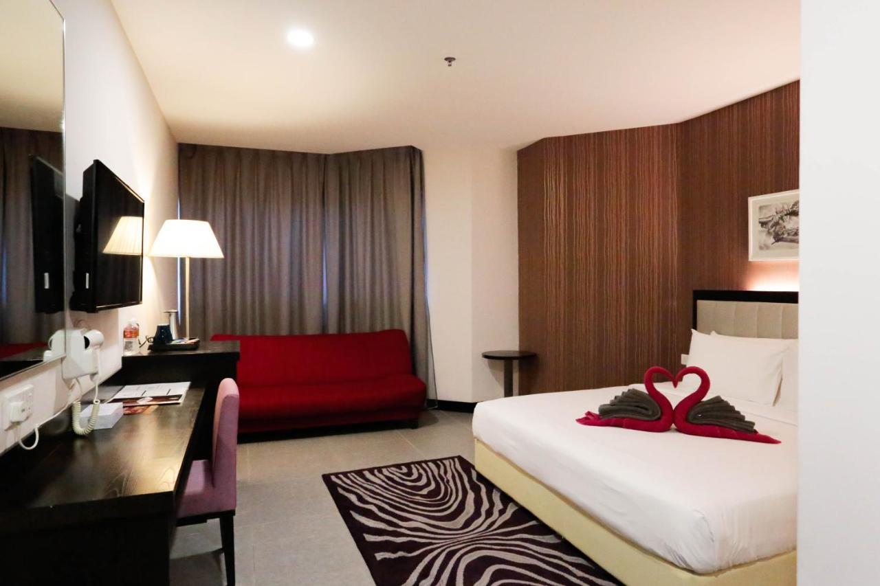 The Grand Campbell Hotel Куала Лумпур Екстериор снимка